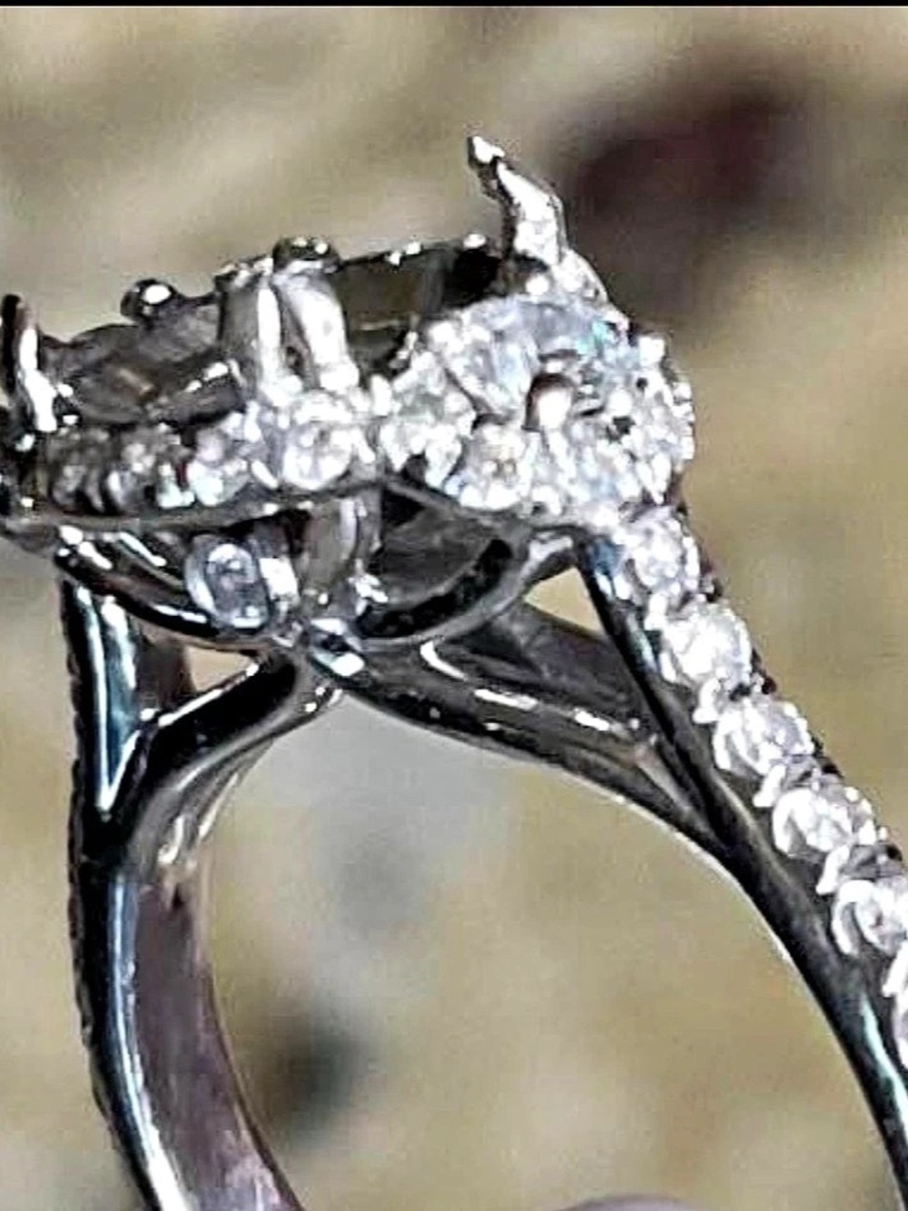 Elgin's Fine Jewelry Ladies 14kt White Gold Diamond Wedding Band Set